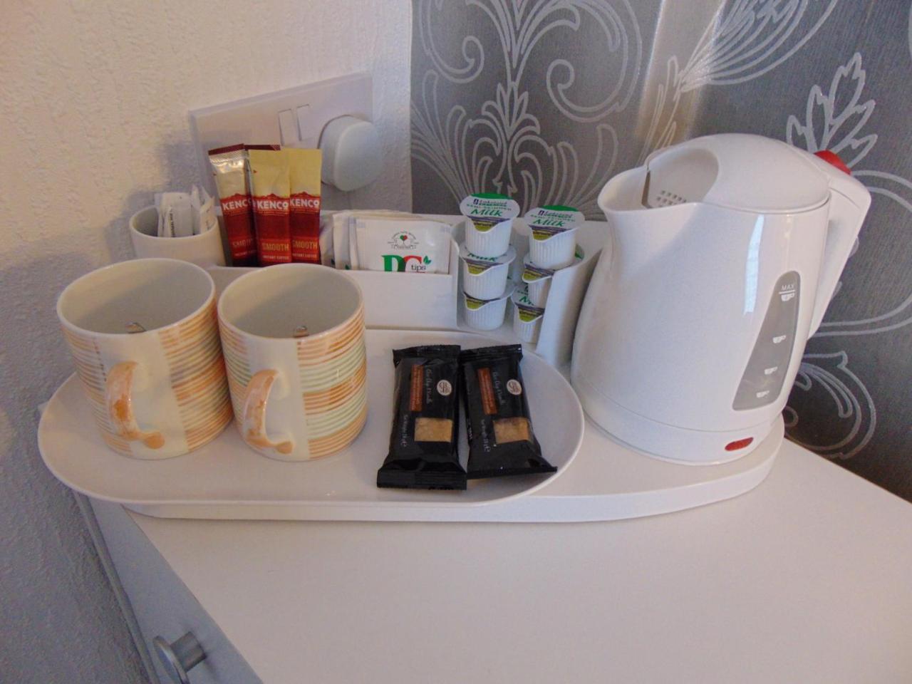 Seacroft Guest House Пейнтън Екстериор снимка